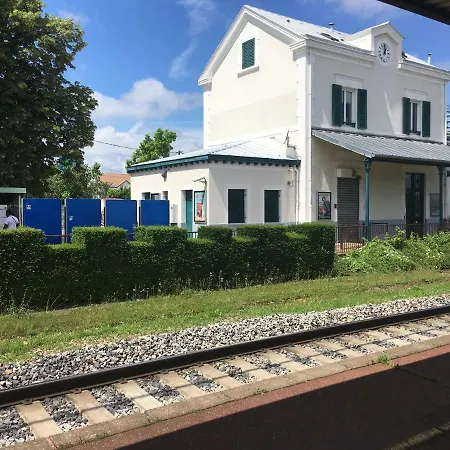 Ferienhaus Parisian Forest